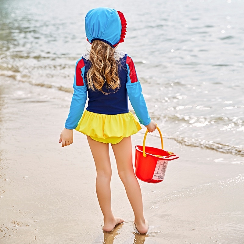 Bộ đồ bơi dài tay bé gái Bạch Tuyết kèm nón siêu xinh