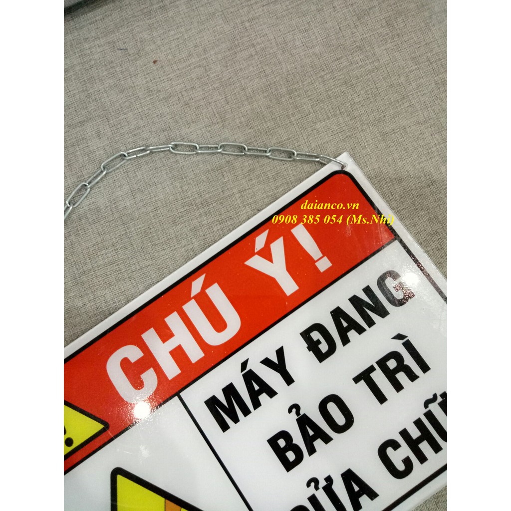 [HCM] Giảm giá Bảng báo mica nội dung ''máy đang bảo trì sửa chữa'' có dây xích treo tiện lợi (20x30cm)-Hình thật