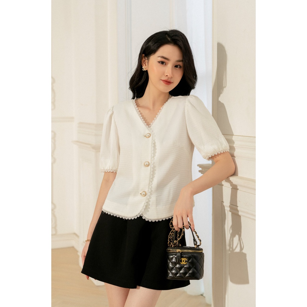 Áo sơ mi cổ tim phối ren chất Tacta hạt đứng form, không nhăn TIINSTORE AHN334