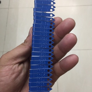 Chì cánh đánh dấu gà