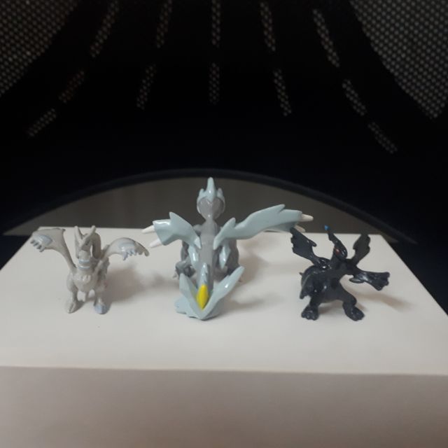 Set mô hình Pokemon Kyurem