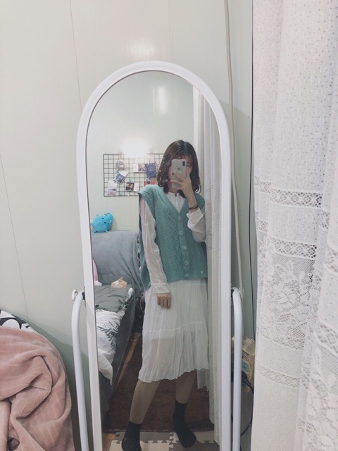 (Có sẵn) Váy trắng babydoll dài / Áo gile len ulzzang / Set váy maxi ( có ảnh thật) | BigBuy360 - bigbuy360.vn