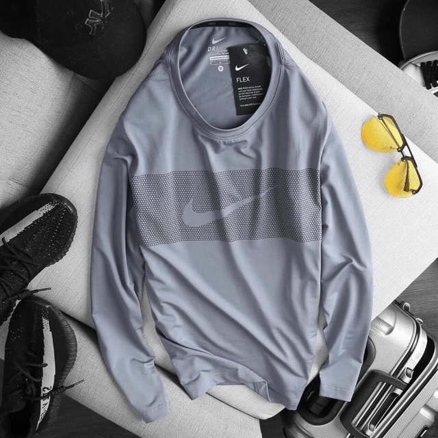 Áo thun nam - mẹ rỳ zlzv | BigBuy360 - bigbuy360.vn