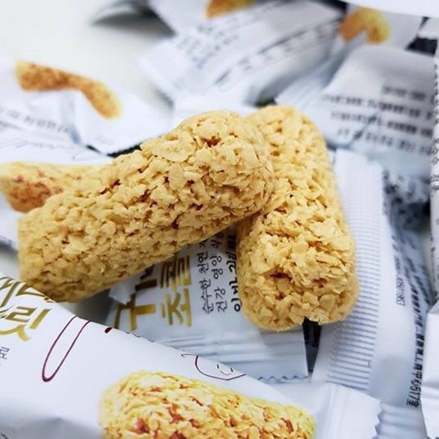 Combo 3 gói Bánh yến mạch Hàn Quốc túi 400gr ( 3 túi 1200gr ) hỗ trợ giảm cân, tốt cho sức khỏe SutoShop