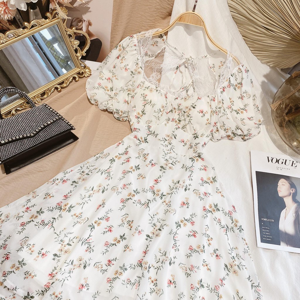 Đầm hoa nhíu ngực viền bèo cutout lưng | BigBuy360 - bigbuy360.vn