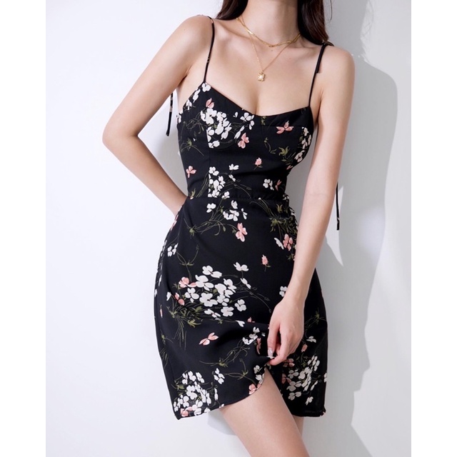 Order 15 ngày- Đầm dây hoa #927