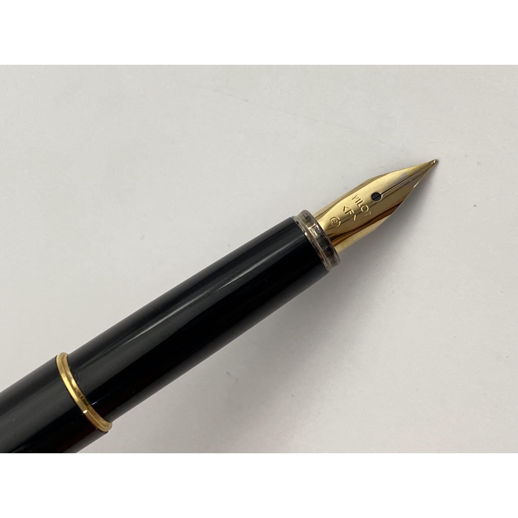 Bút máy Pilot made in Japan - 300.53084