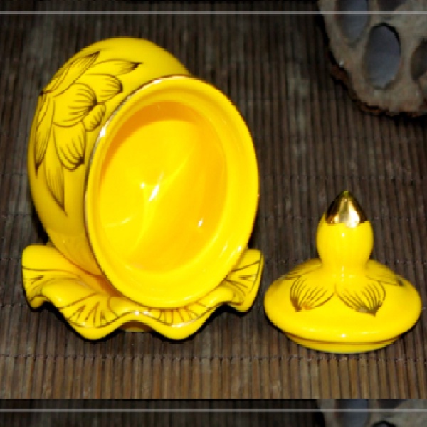 Chum Nước,Ly Nước có nắp "Hoa sen nổi"có Đế lá sen 8.5/9.5/10.5cm