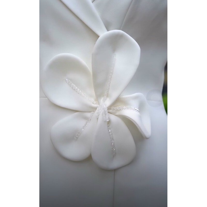 ĐẦM CHỮ A TÀ ĐẮP CHÉO ĐÍNH HOA LILY PHA LÊ ( ẢNH VÀ VIDEO THẬT 1000%)