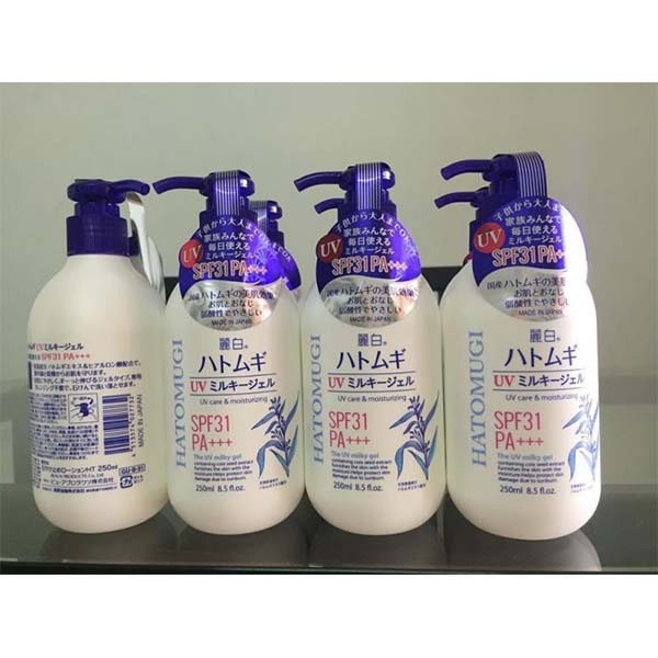 Sữa Dưỡng Thể HATOMUGI SPF31 PA+++ Hạt Ý Dĩ Nhật Bản 250ml