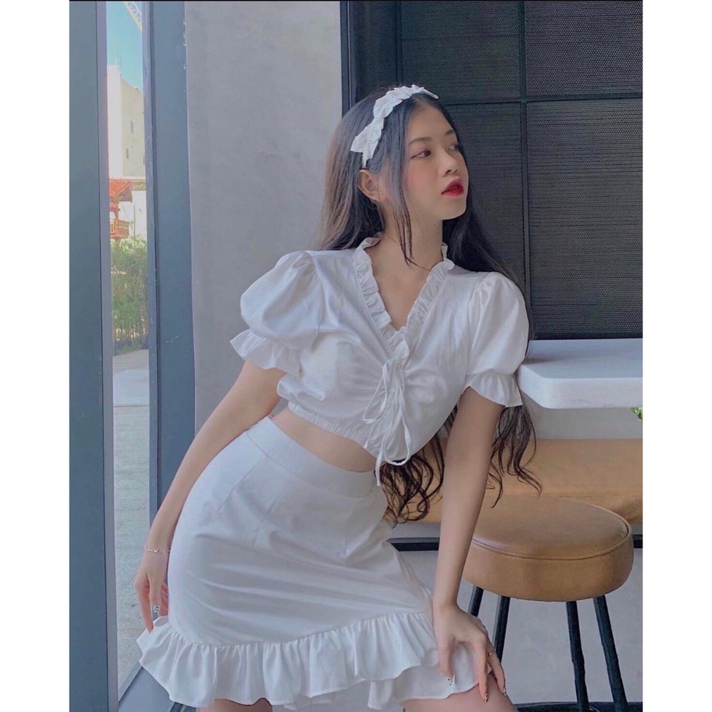 SET VÁY ÁO BÈO RÚT NGỰC CHÂN VÁY BÈO mix CHOCKER TRẮNG - Set Đồ MinTo Áo Croptop Body Chun Rút Kéo + Chân Váy Lưng Thun