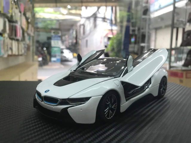 Mô hình xe điều khiển BMW i8