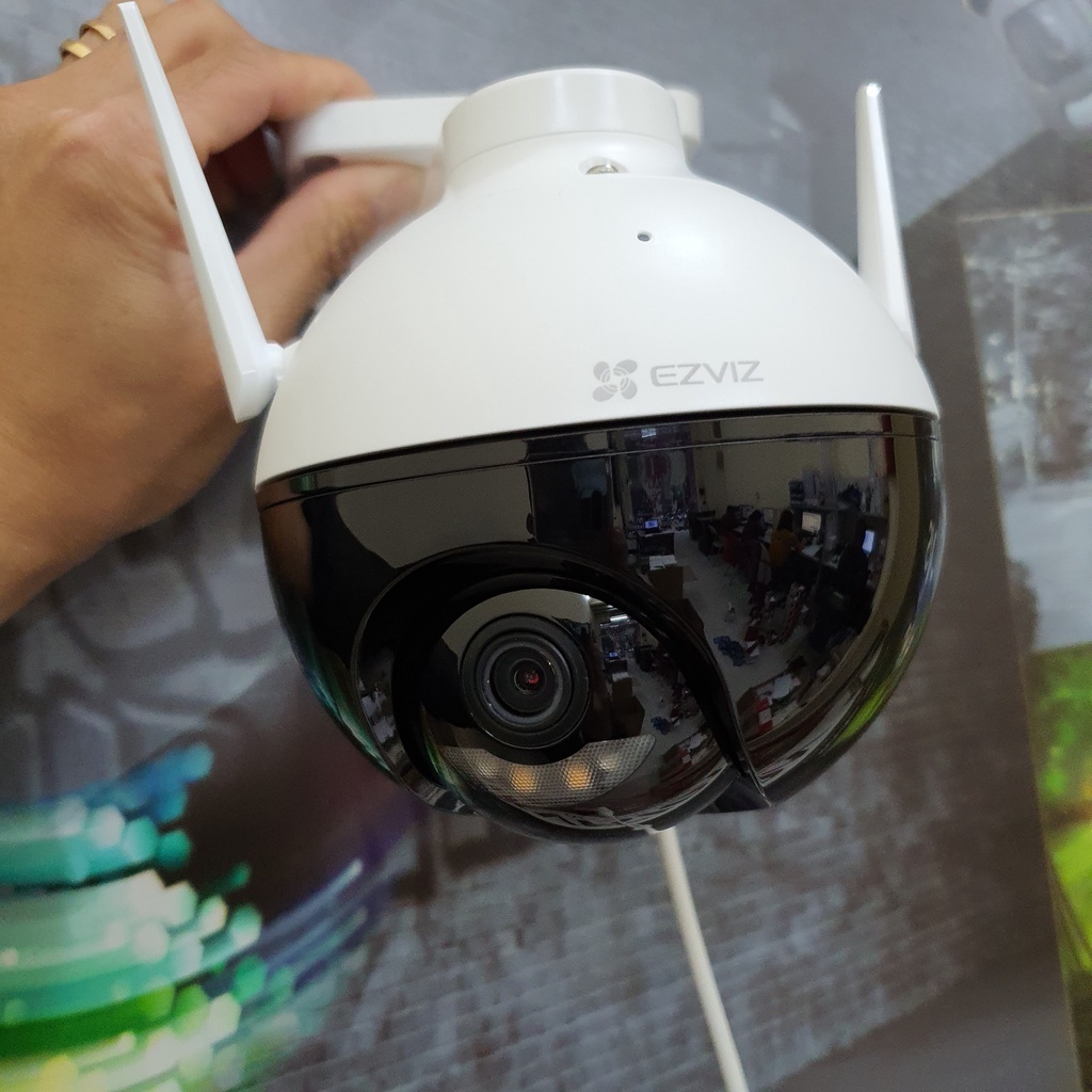 Camera ngoài trời EZVIZ C8C 2MP Full HD 1080P, có màu ban đêm, nhận diện người bằng AI