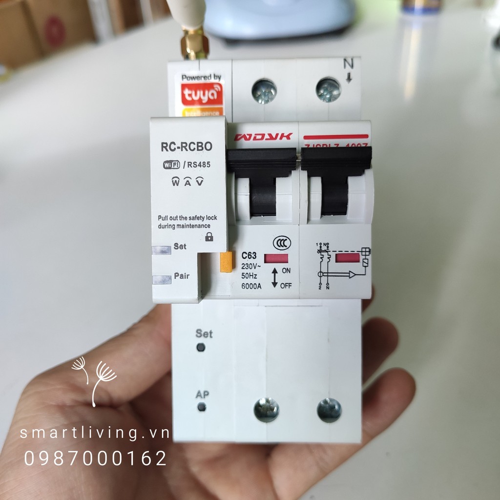 Aptomat CB thông minh Wifi Tuya 2P dòng 63A 40A có đo điện tiêu thụ