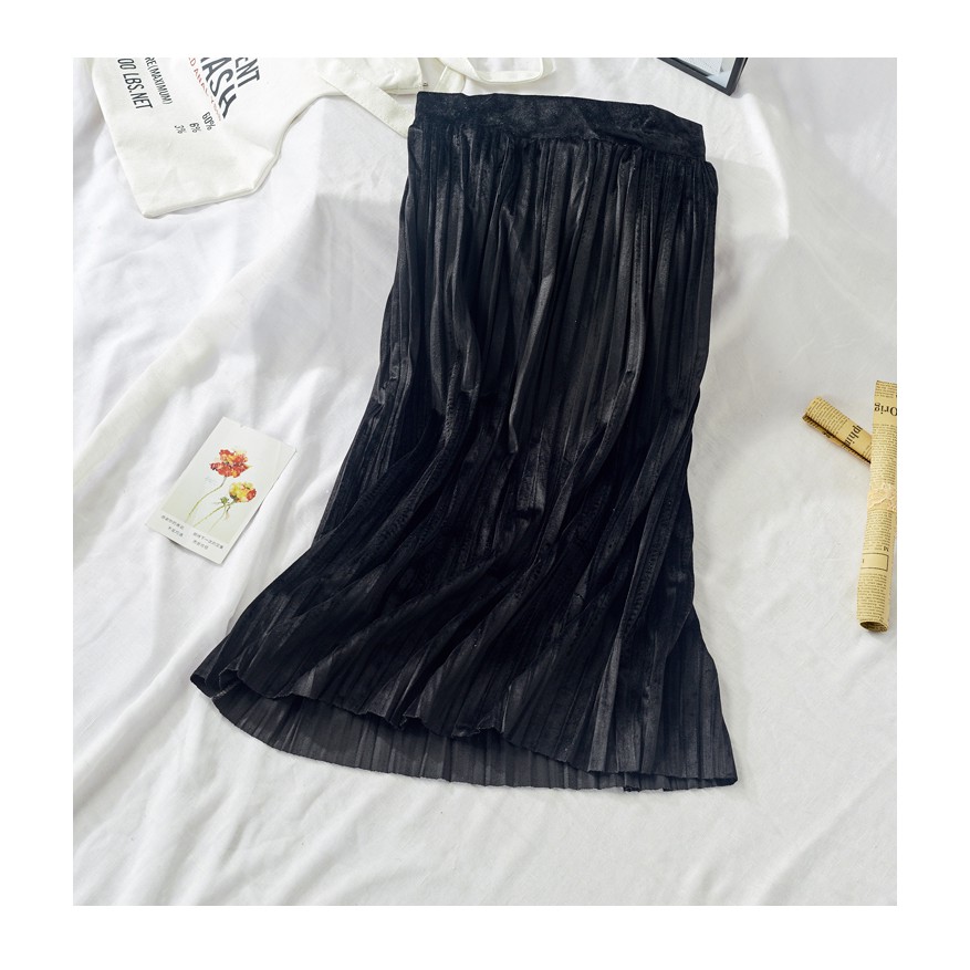 Chân váy xếp ly dài màu đen