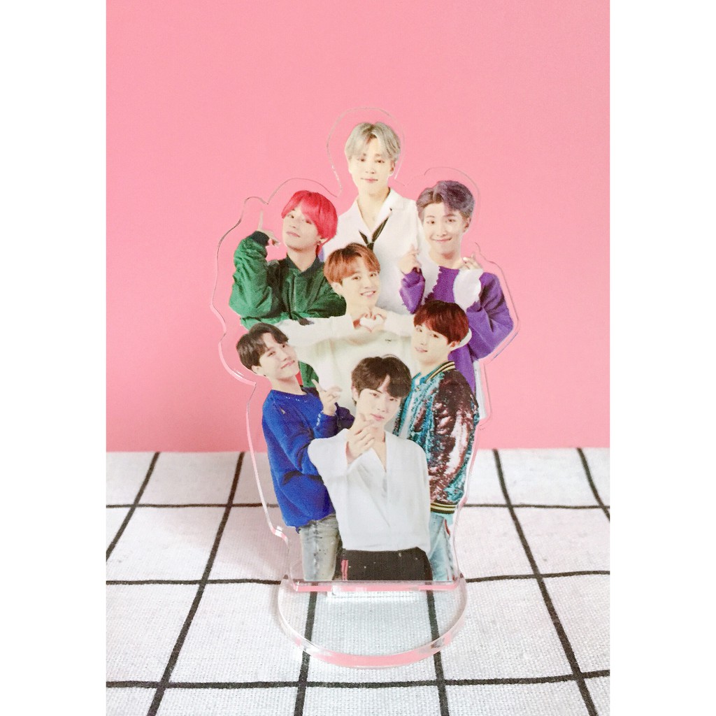 Standee tượng đứng Bangtan và thành viên trang trí bàn học bàn làm việc