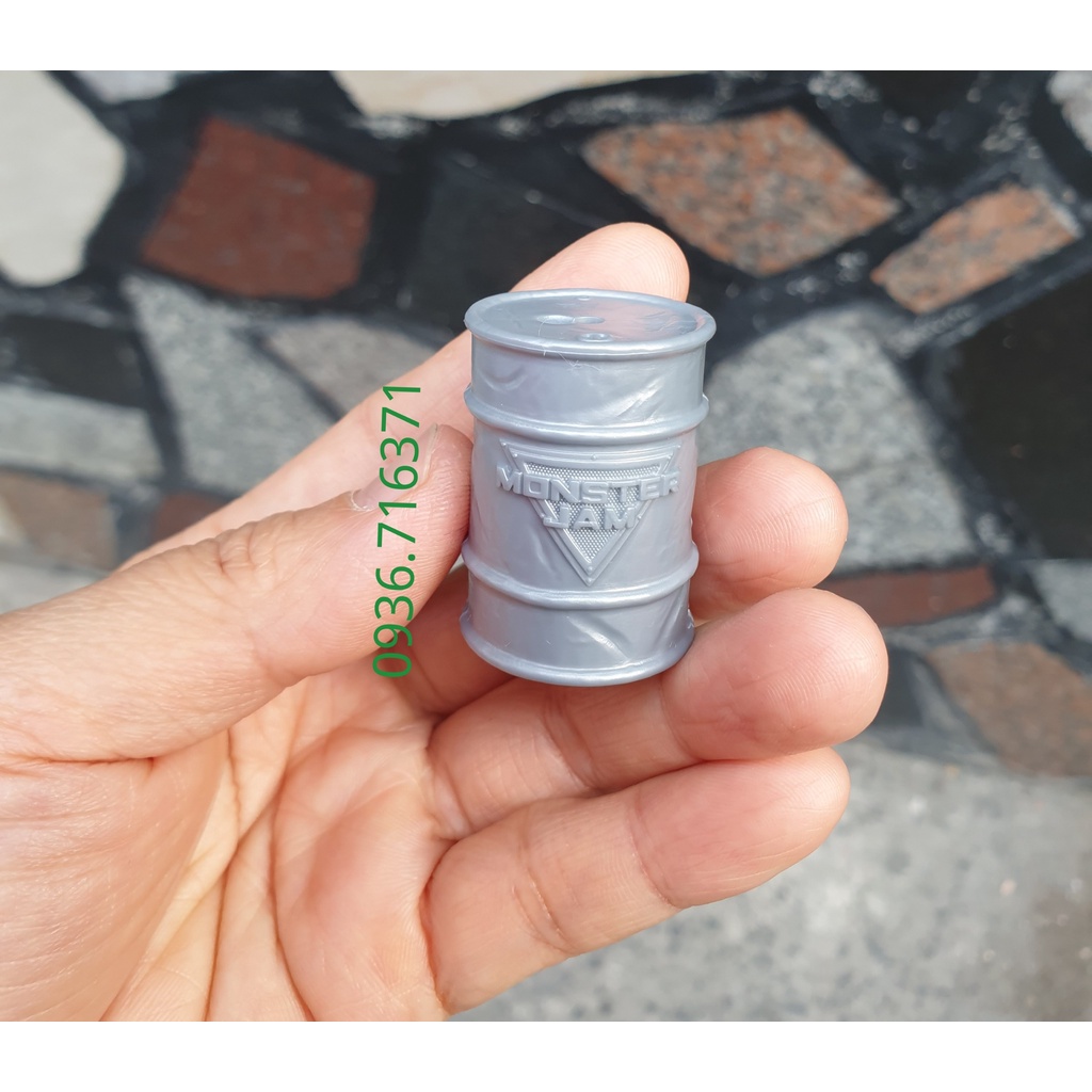 Hộp đồ chơi xe Monster Jam hàng Spin Master