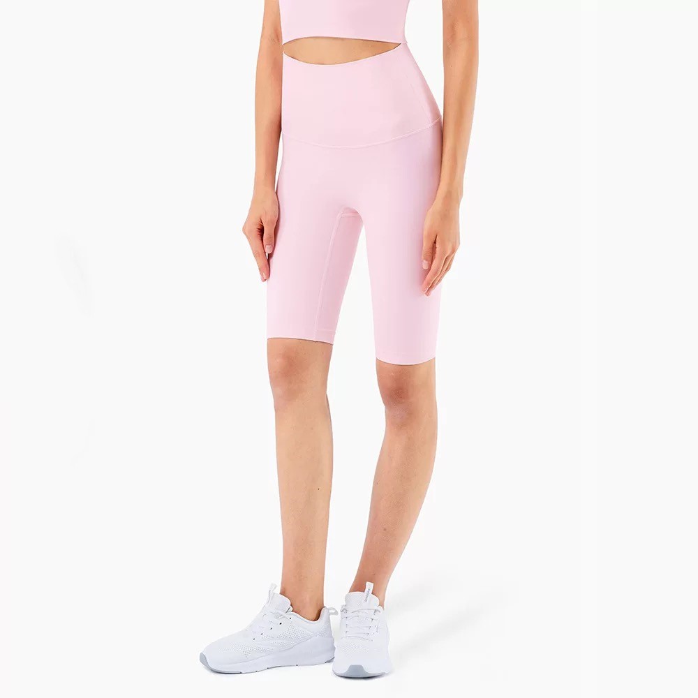 Quần Short Lưng Cao Cho Nữ Mặc Khi Tập Thể Thao