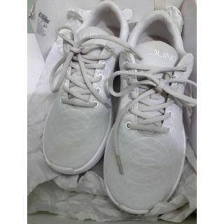 Giày sneaker juno