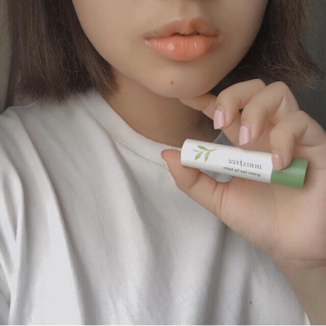 Son dưỡng môi INNISFREE GREEN TEA LIP BALM