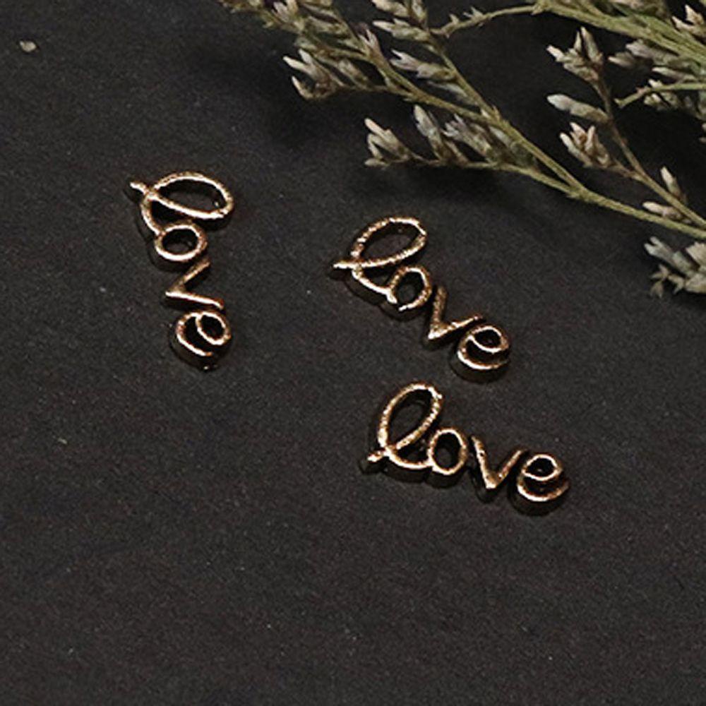 Phụ Kiện Trang Trí Móng Tay Nghệ Thuật Bằng Hợp Kim Đồng Hình Trái Tim Màu Sắc 3D