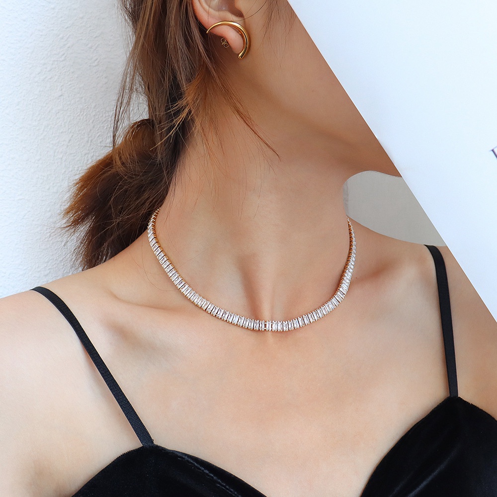 Dây chuyền thép titan mạ vàng 18K đính đá zircon toàn diện phong cách Pháp sang trọng cho nữ