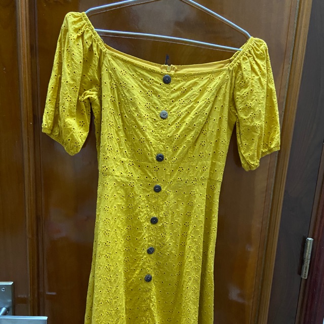 Váy sz M used 200k Váy sz M used 200k Váy sz M used 200k