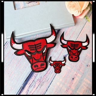 ♚ Miếng Vá Ủi Lên Nhau Hình Bò Chicago ♚ 1 Sticker Ủi Thêu Hình Đội Phục Sinh