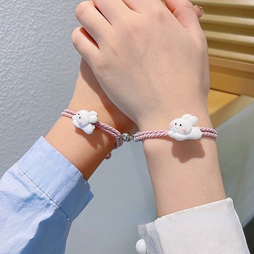 Set 2 Vòng Tay Nam Châm Hình Gấu/Thỏ Dễ Thương Cho Cặp Đôi