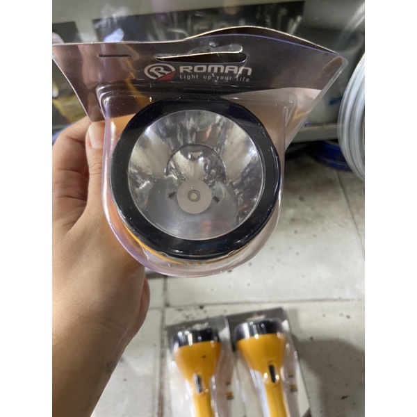 ĐÈN PIN LED CẦM TAY ROMAN / 3W