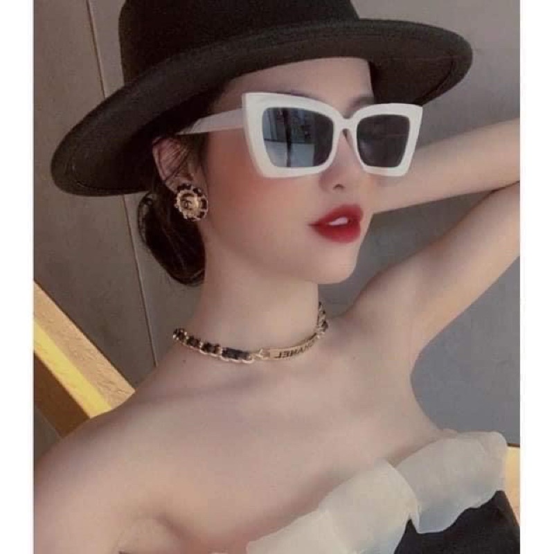 Kính mắt mèo vuông sang chảnh