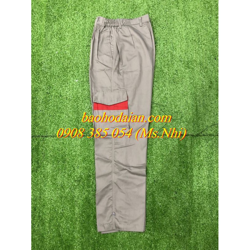 Quần áo bảo hộ lao động màu ghi đất phối đỏ vải kaki thấm hút mồ hôi M12- Hình thật