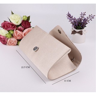 Ví Đi Tiệc V Đồng [+1 Tất Nữ]