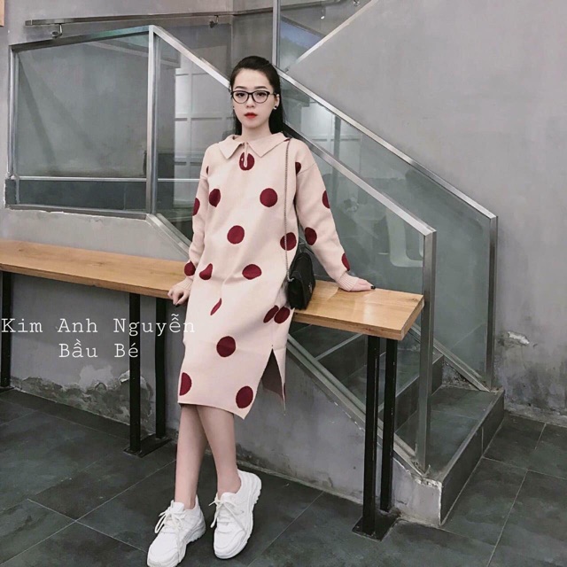 Váy len bi cổ đức