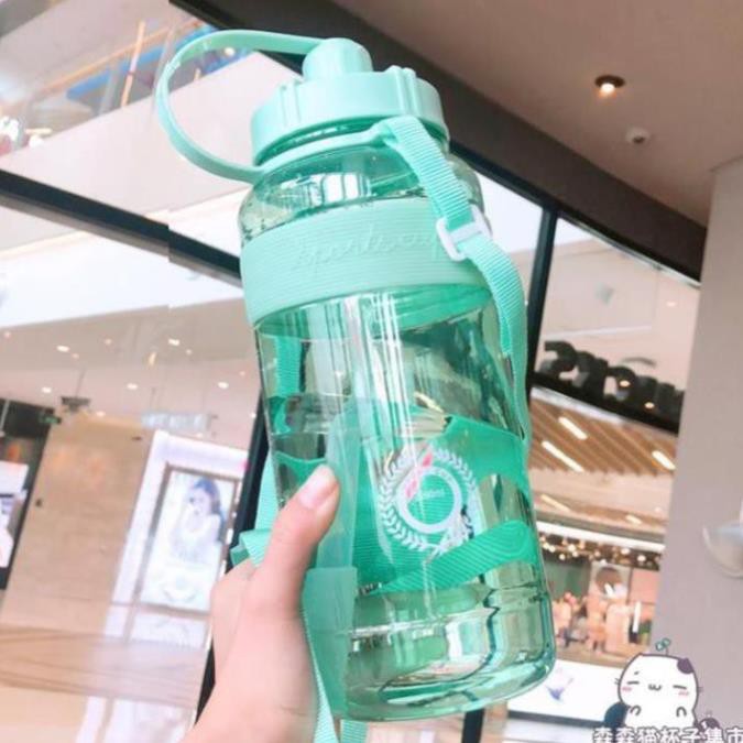 Bình  Nhựa 1L Có Ống Hút Và Dây Đeo