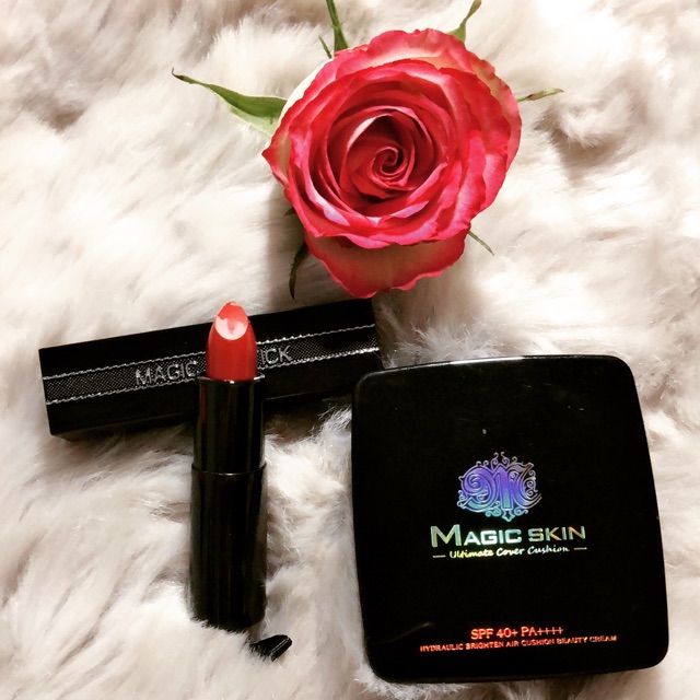 COMBO MUA PHẤN NƯỚC TẶNG SON