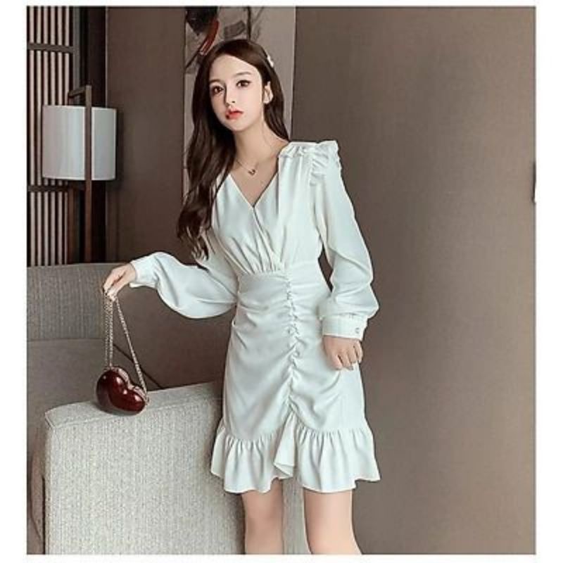 Váy trắng xinh size SM