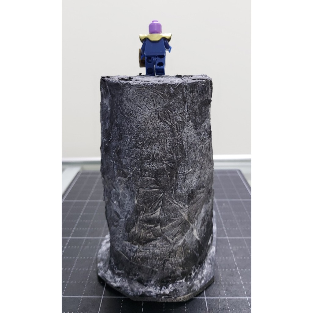 Mô hình tiểu cảnh nhân vật Thanos, Gamora