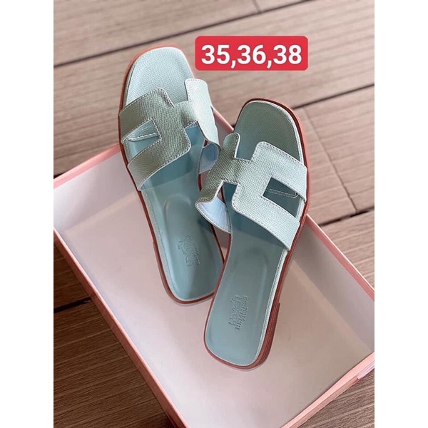 Dép lê chữ H