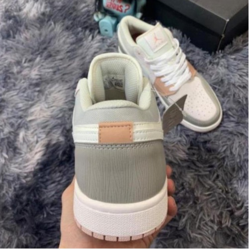 Giày Thể Thao Màu Milan Thấp Cổ Mẫu Mới Full Size Nữ Full Box | BigBuy360 - bigbuy360.vn