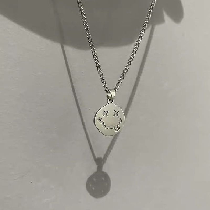 Dây chuyền phối mặt biểu tượng cảm xúc thời trang cho cặp đôi