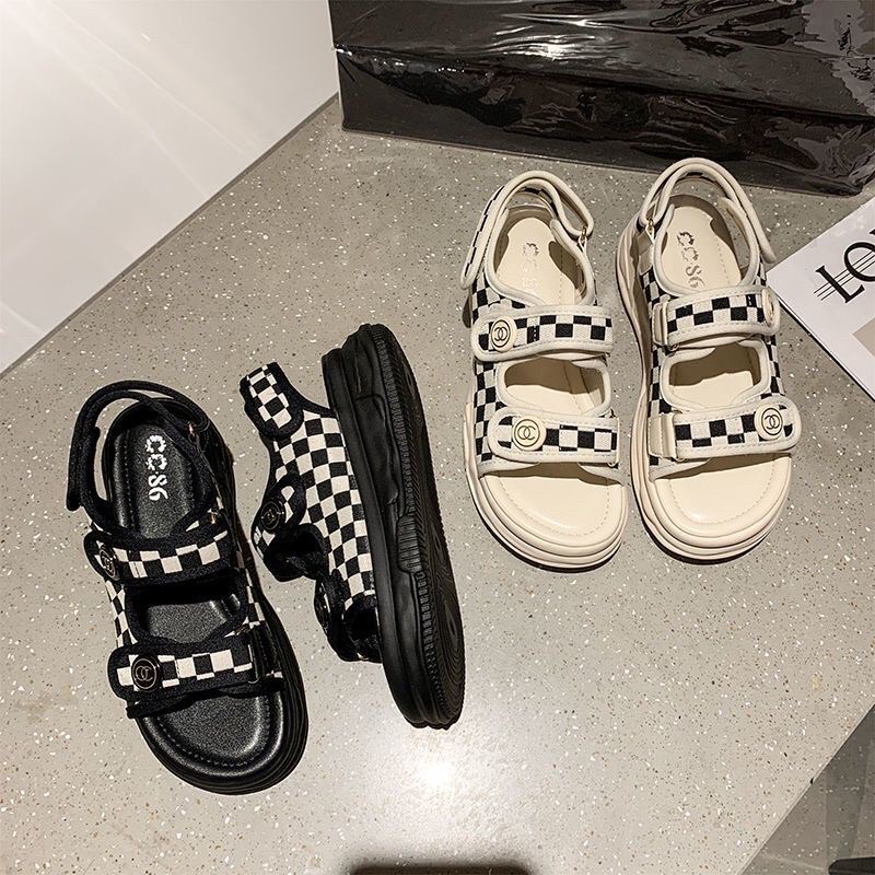 Sandal quai hậu kẻ ô 2 màu đen trắng