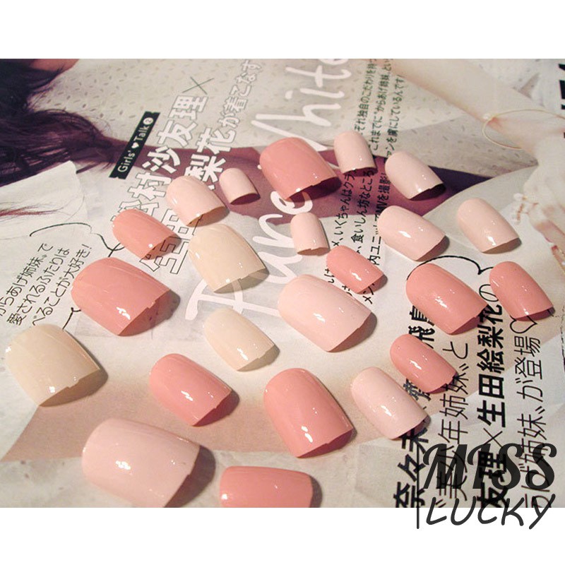 Bộ móng tay giả thời trang cho nữ