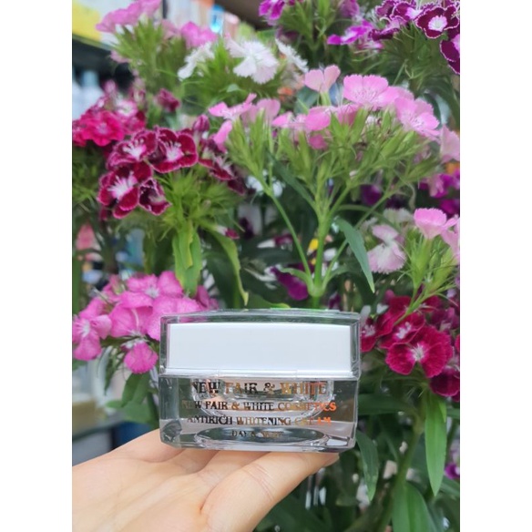Kem mụn New fair & white