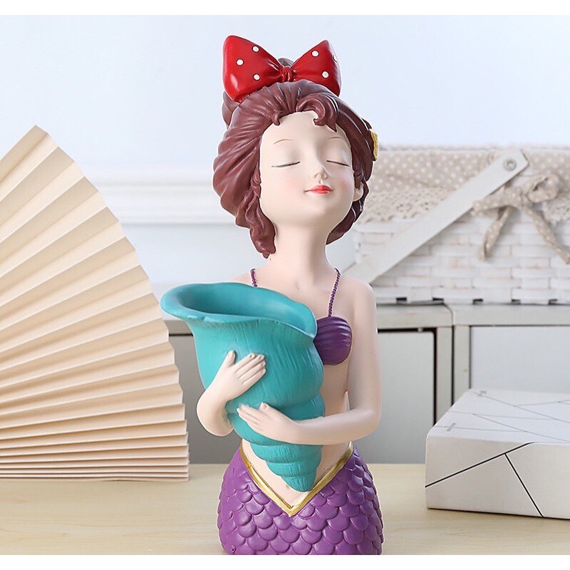 Bức tượng cô gái ôm hoa trang trí để bàn chiều cao 30,4cm