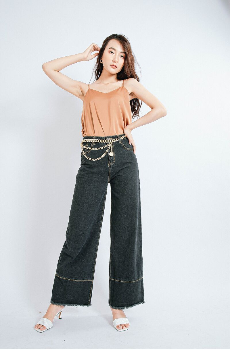 [Mã WABRWA8 giảm 15% đơn 99k] CCHAT Áo lụa 2 dây A678 | BigBuy360 - bigbuy360.vn