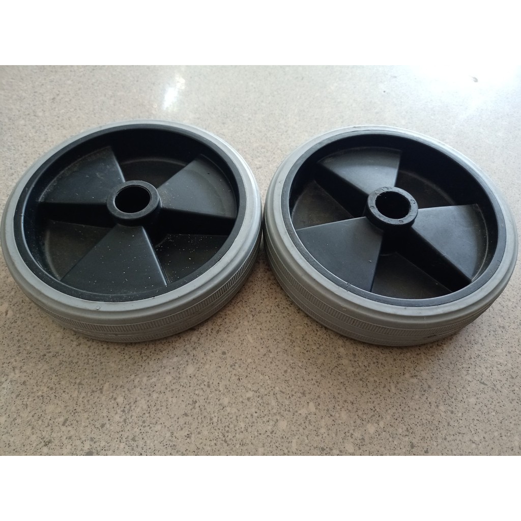 Bánh xe máy hút bụi