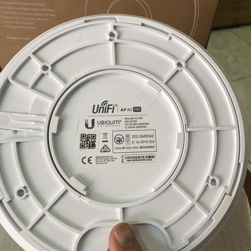 Wifi Chuyên dụng Unifi UAP AC PRO hàng new fullbox bảo hành 12 tháng