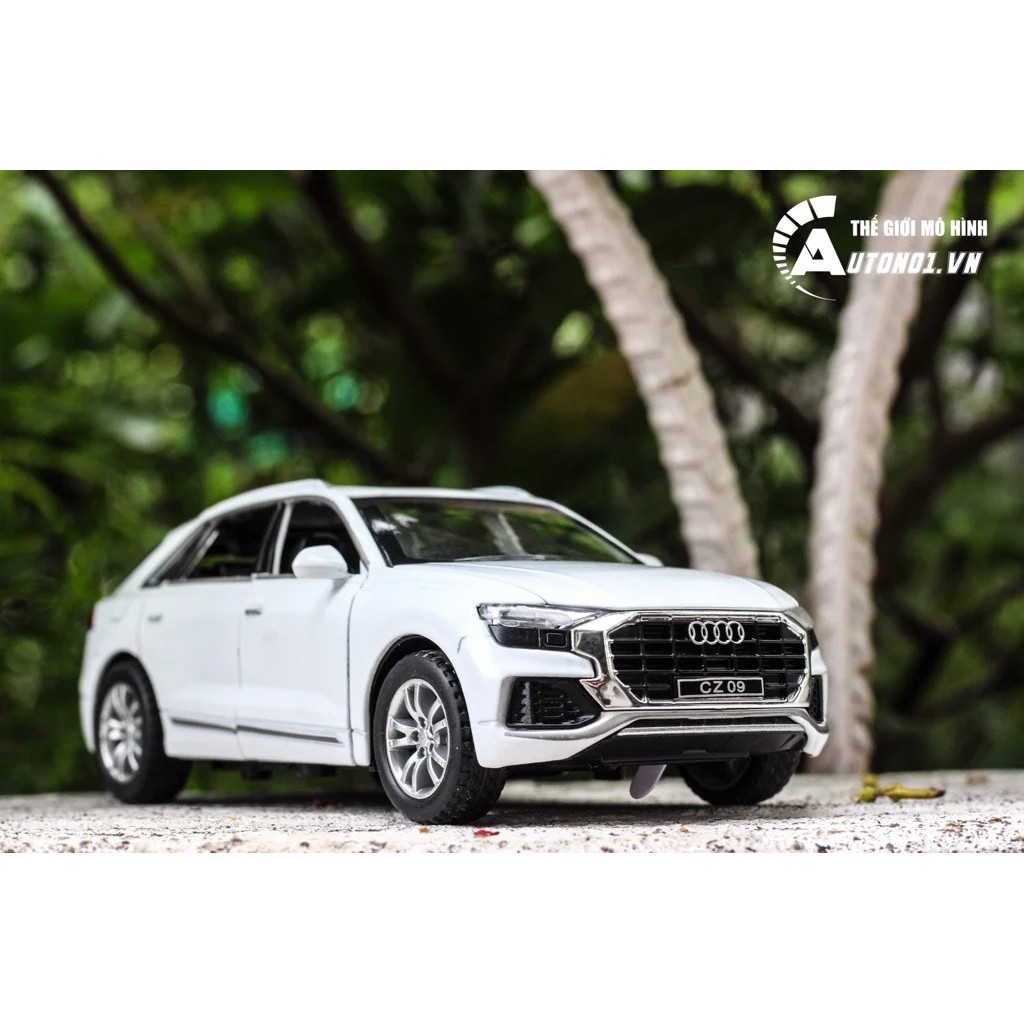 MÔ HÌNH XE AUDI Q8 WHITE 1:32 CHE ZHI 5736