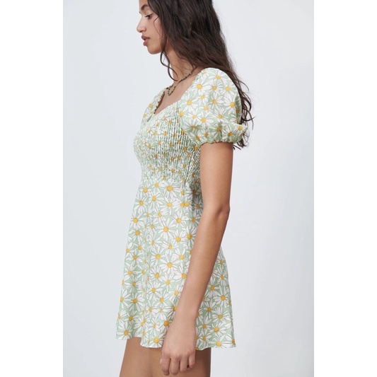 Đầm hoa cúc Zara chính hãng size L  used mới 95%